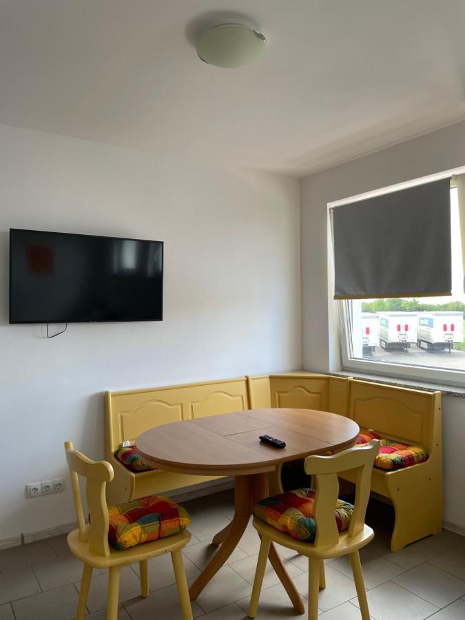 Twt Motel Triptis Exteriér fotografie